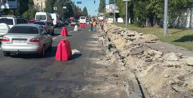 Kiev24: На Елены Телиги начался капитальный ремонт дороги